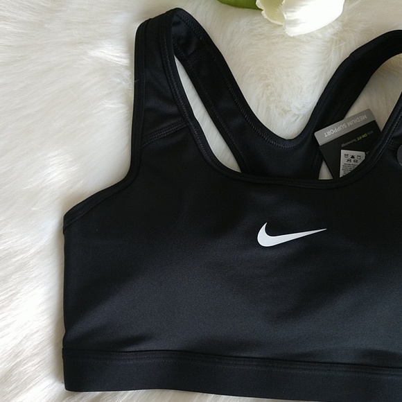 Size M🌺 NIKE SPORTS BRA.NWT - Picture 2 of 8